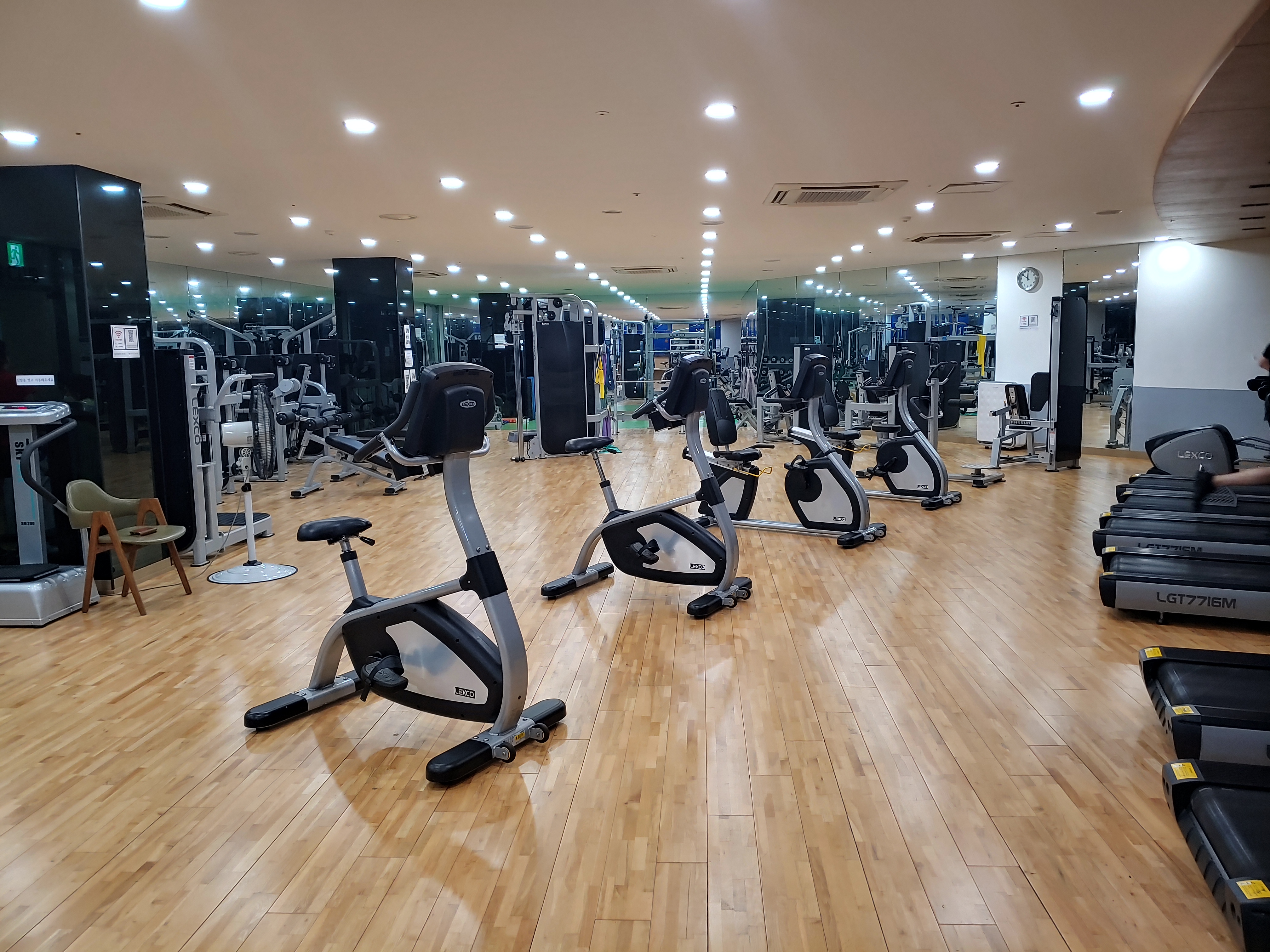 큰이미지